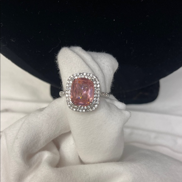 Jewelry - Ring NWOT Pink and Silver Size 10